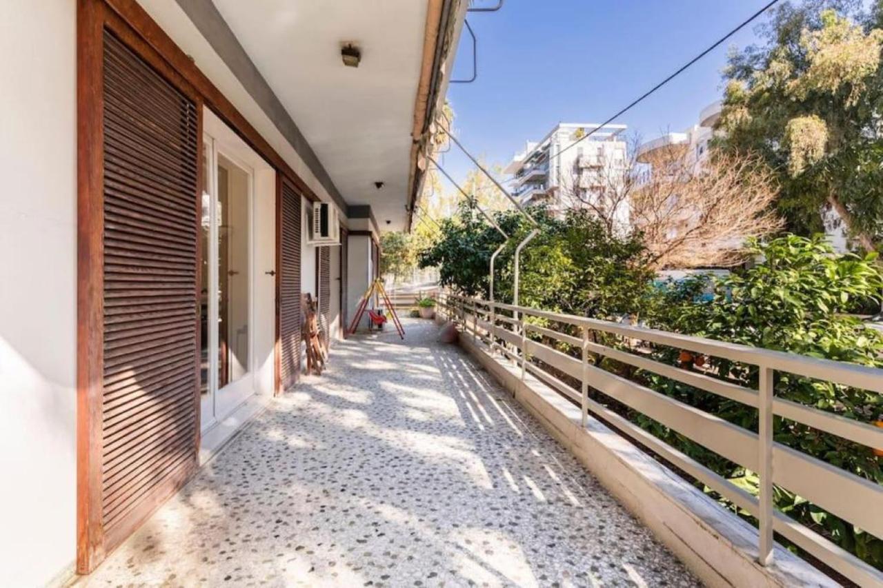 Spacious Renovated Flat In The Athens Riviera Exterior foto