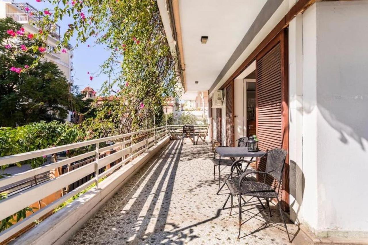 Spacious Renovated Flat In The Athens Riviera Exterior foto