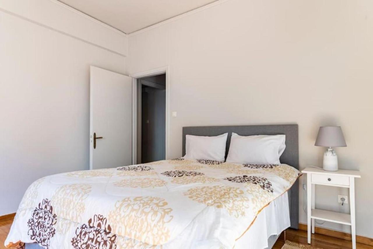 Spacious Renovated Flat In The Athens Riviera Exterior foto