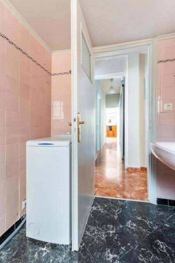 Spacious Renovated Flat In The Athens Riviera Exterior foto